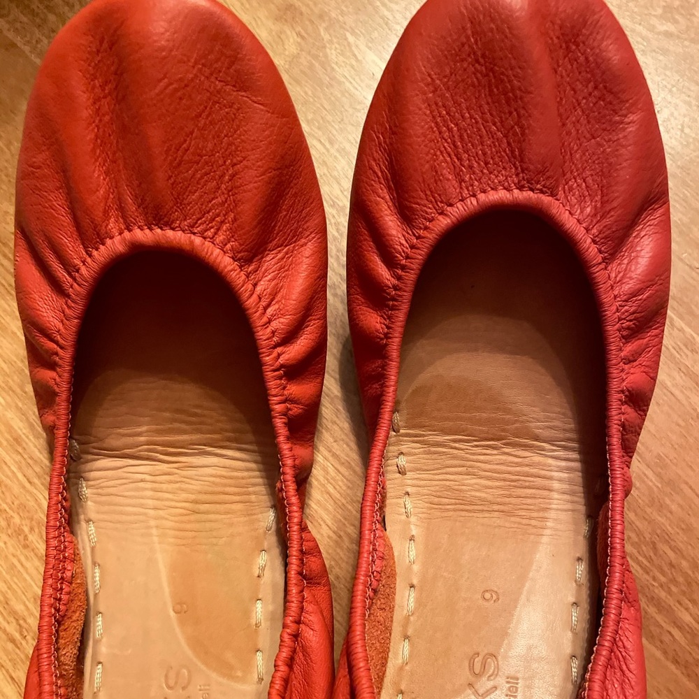 Tangerine Tieks Size 9